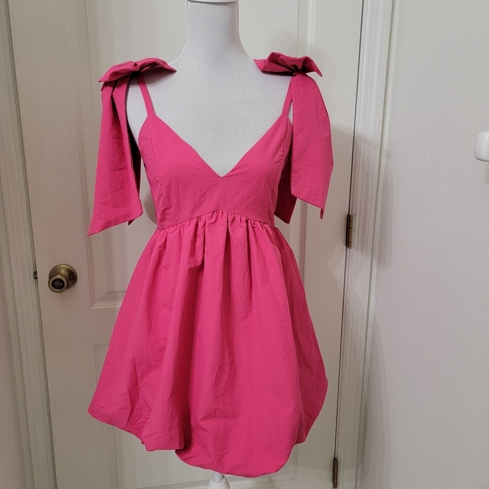 Forever 21 Size S Hot Pink Babydoll Balloon Dress, Bow Tie Straps, NEW with Tag